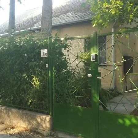 Hébergement de vacances Oenallo Nyaralo Balatonszarszon