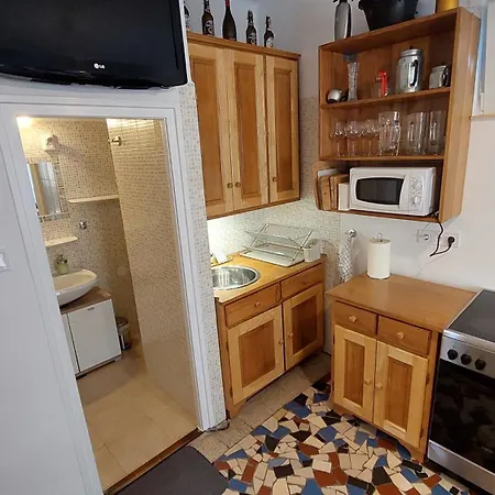 Oenallo Nyaralo Balatonszarszon Holiday home *